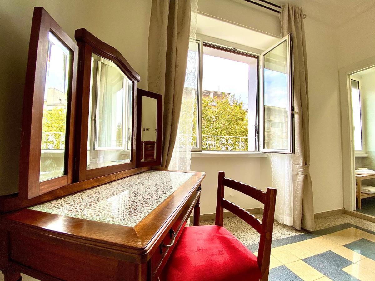 Domus Delphi Apartment Roma Exterior foto